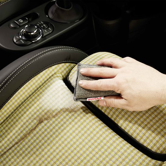 Губка двостороння для очищення інтер'єру SONAX InnenraumSchwamm Duo (419300), зображення 6